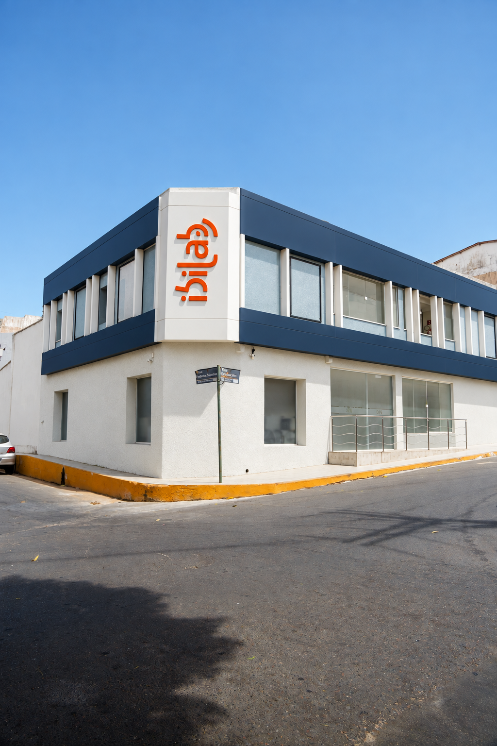 Fachada da Clínica Ibilab em Viçosa do Ceará