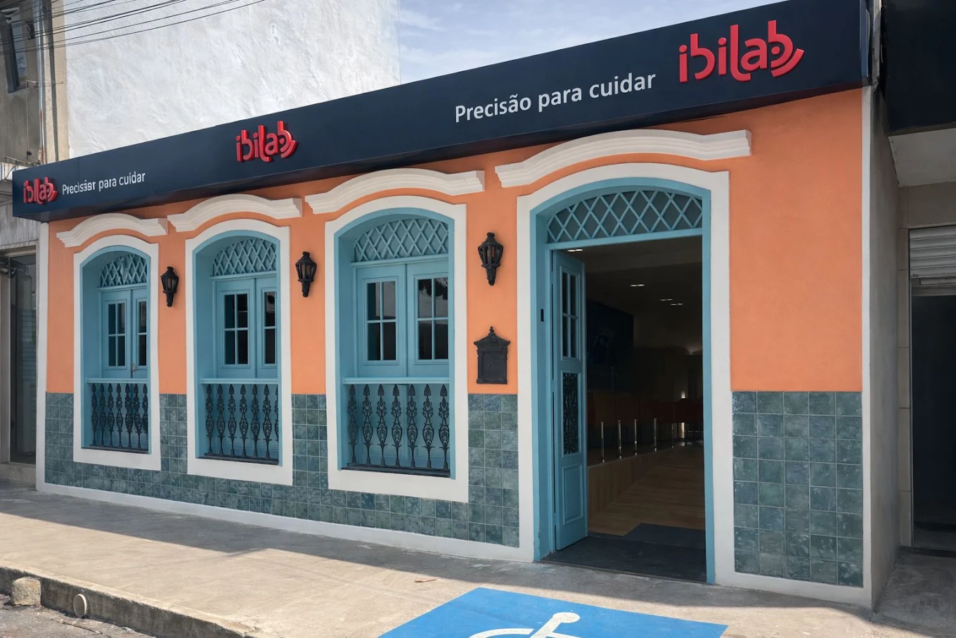 Fachada da Clínica Ibilab em Tianguá